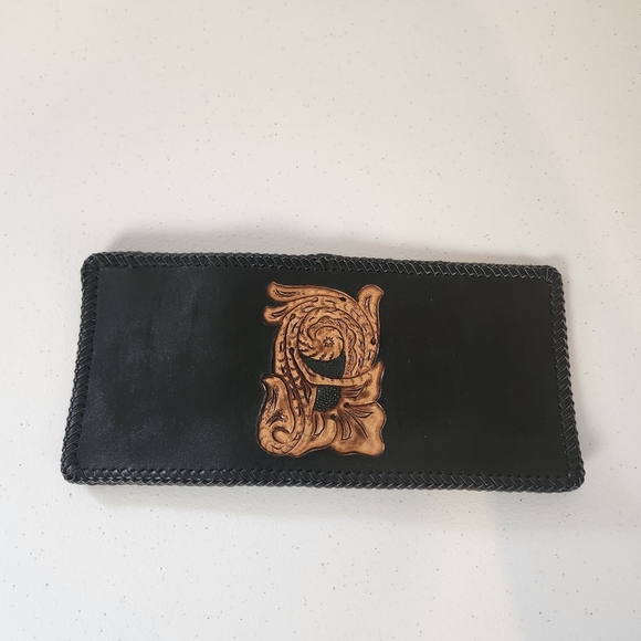 Vintage Tooled Black Leather Wallet Mens Handmade 1970s Western Boho Cowboy 70s - Picture 2 of 5